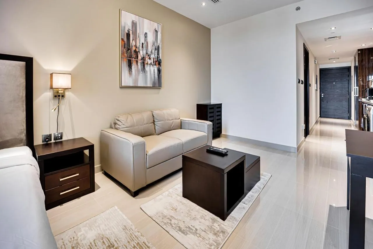 Fantastic Spacious Apartment With Panoramic Views Dubai