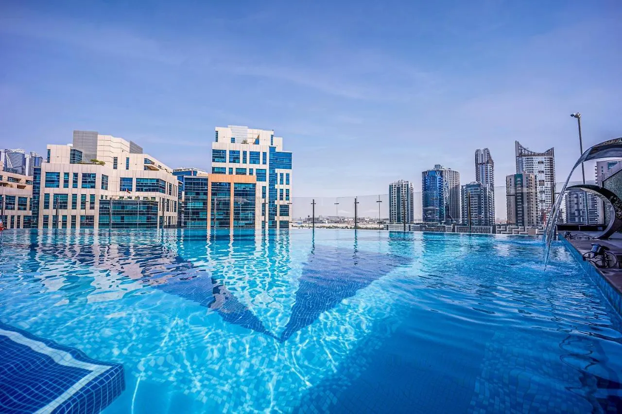 Fantastic Spacious Apartment With Panoramic Views Dubai